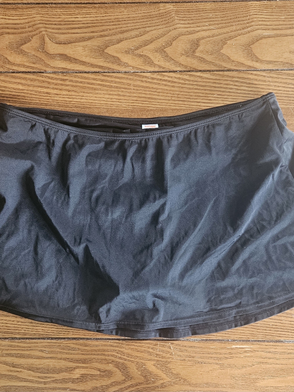 🌹2/$18 Tropical Escape Black Swim Skirt with Elastic Waistband, Size L.